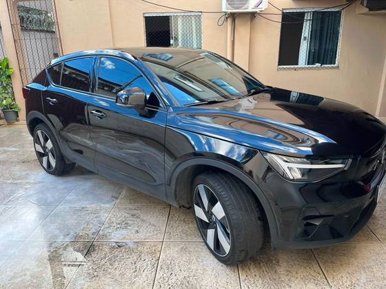 VOLVO C40 P8 RECHARGE TWIN ELECTRIC ULTIMATE AWD